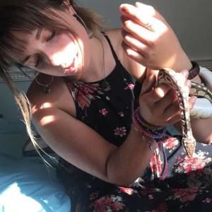 Meet your Posher, Mariel